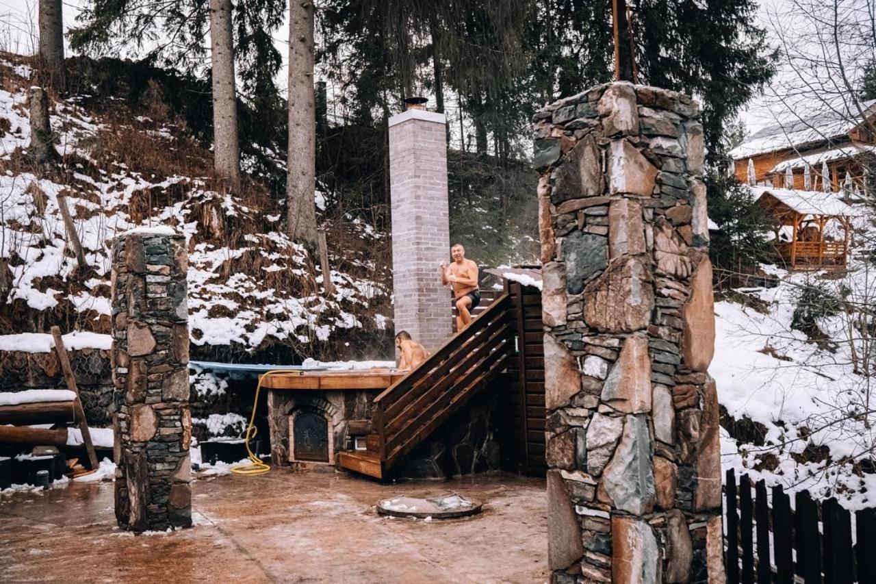 Tatova Hata Yablunytsya Esterno foto